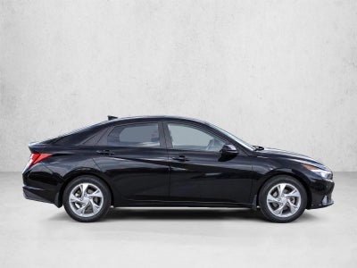 2023 Hyundai ELANTRA SE IVT