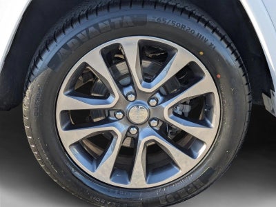 2017 Jeep Grand Cherokee Overland 4x2