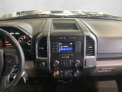 2015 Ford F-150 2WD SuperCrew 5-1/2 Ft Box XLT