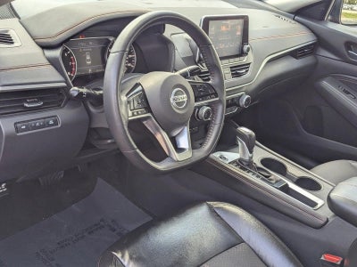 2020 Nissan Altima 2.5 SR Sedan