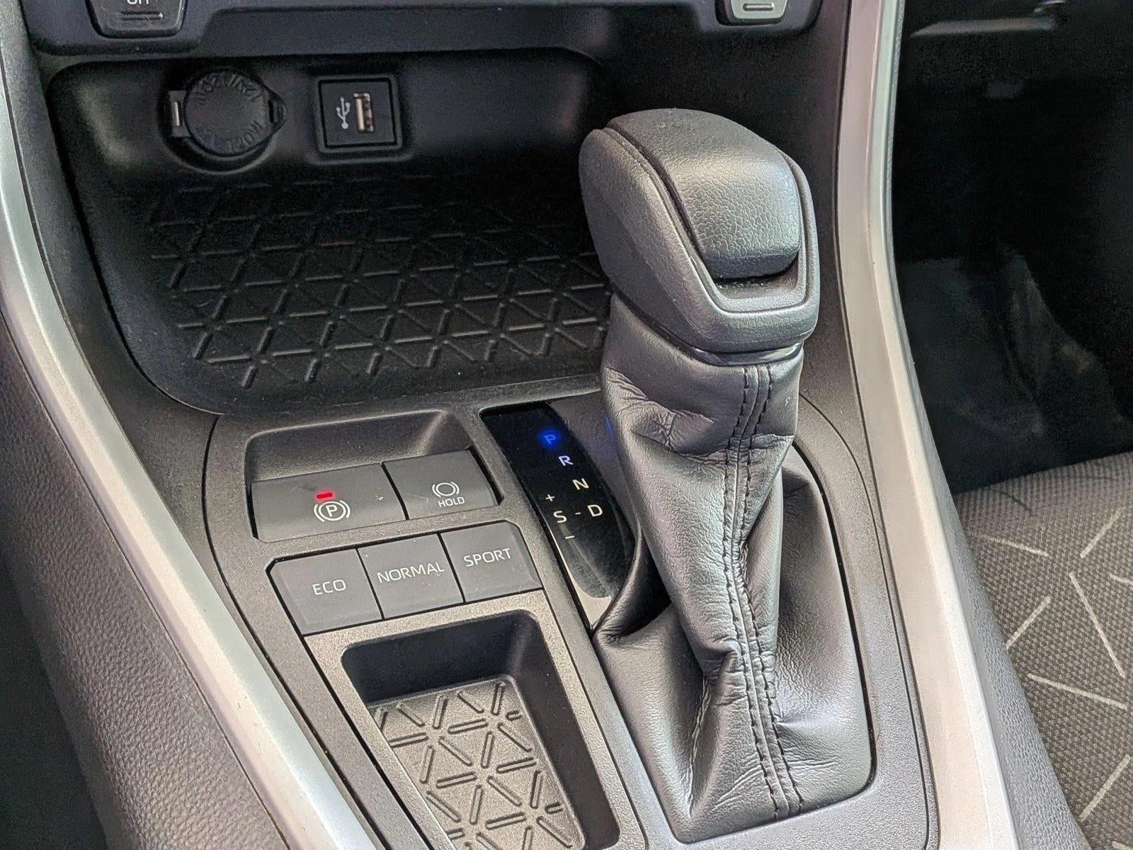2023 Toyota RAV4 XLE FWD (GS)
