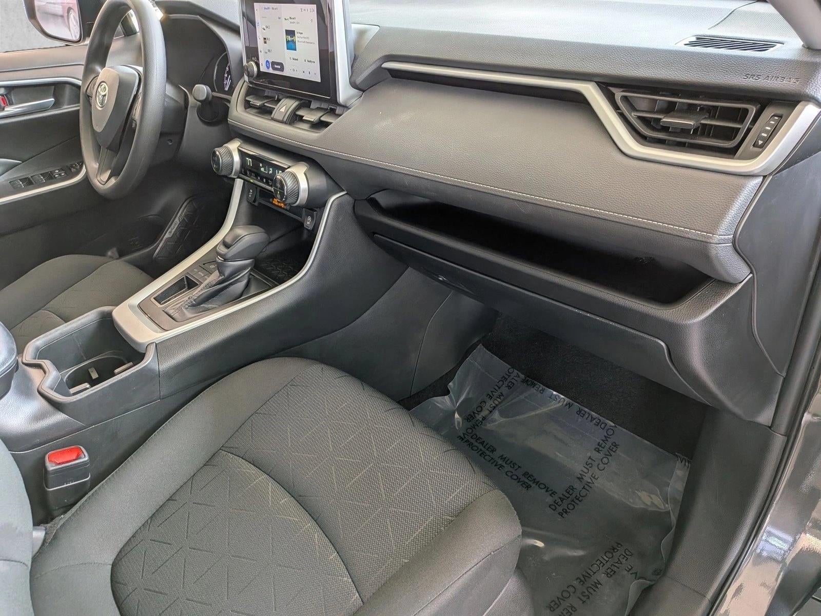 2023 Toyota RAV4 XLE FWD (GS)