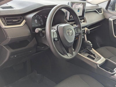 2023 Toyota RAV4 XLE FWD (GS)
