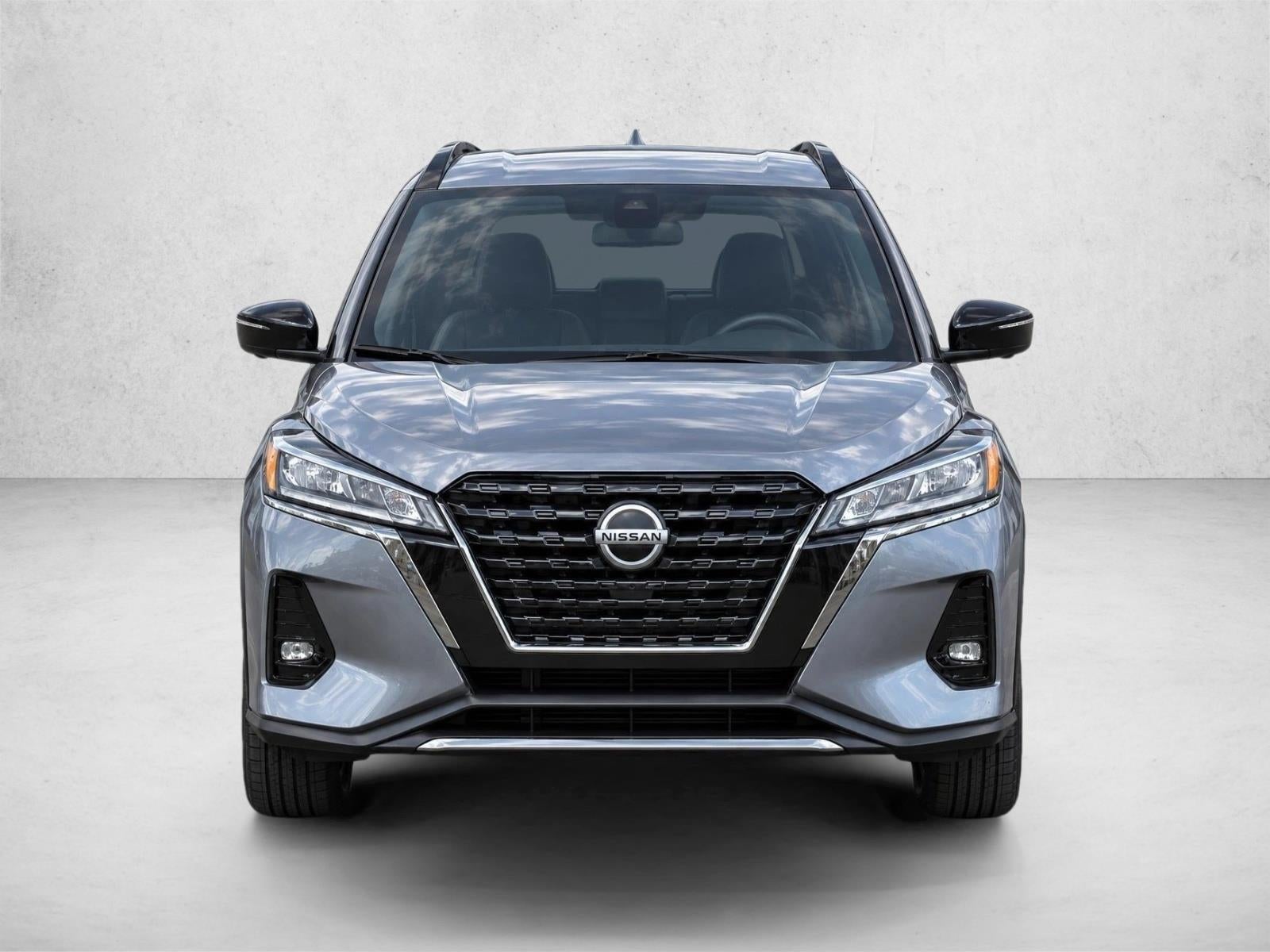 2021 Nissan Kicks SR FWD