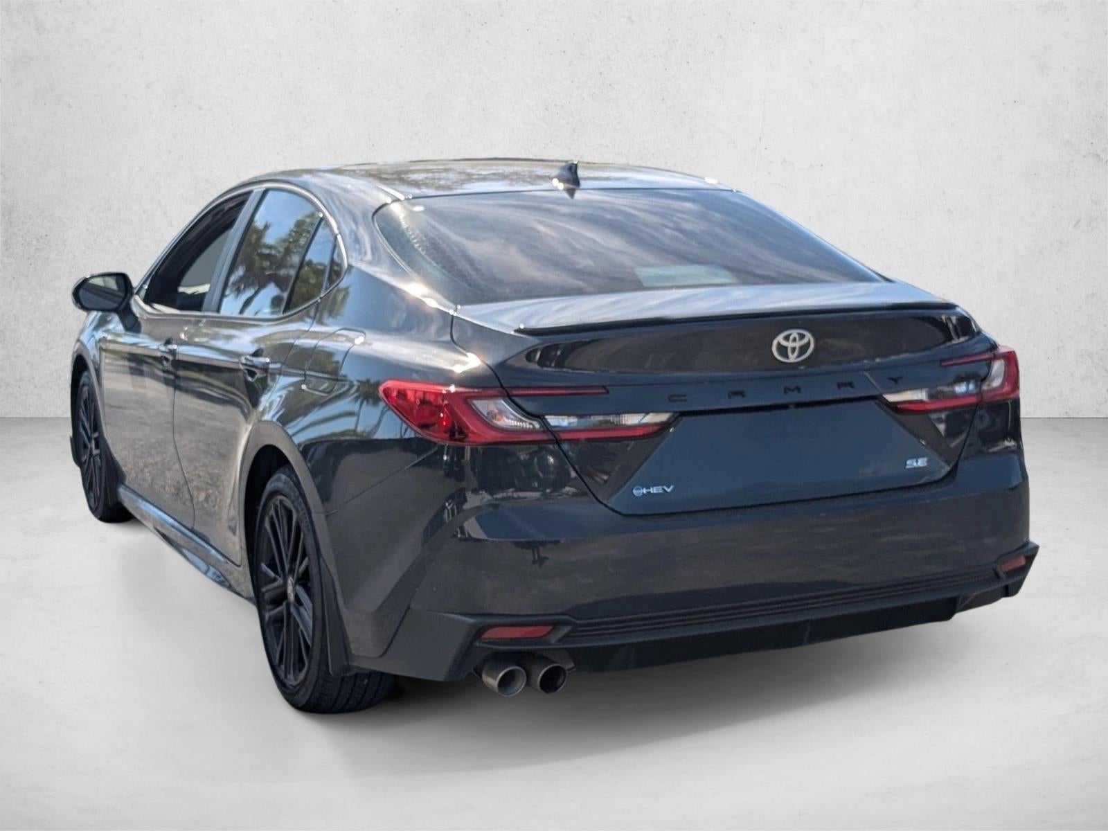 2025 Toyota Camry SE (SE)