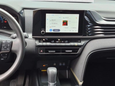 2025 Toyota Camry LE (SE)