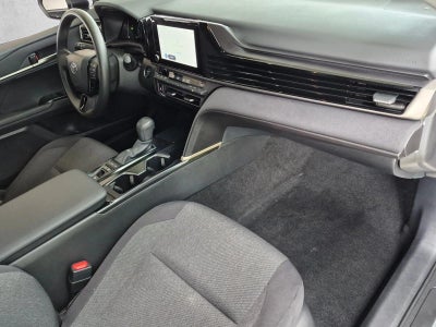 2025 Toyota Camry LE (SE)