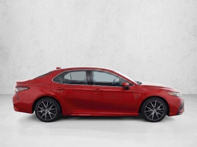 2021 Toyota Camry SE Auto (SE)