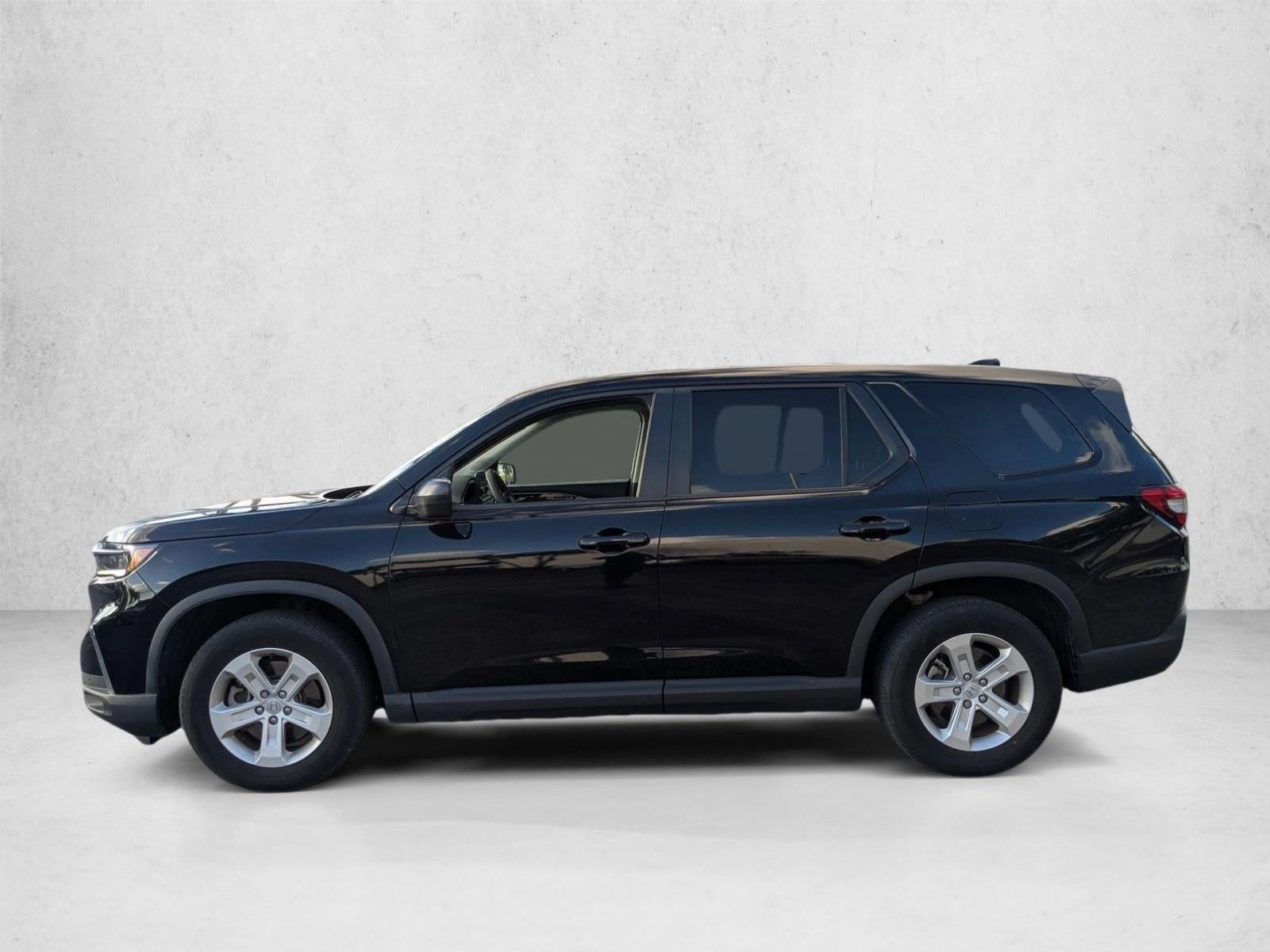 2023 Honda Pilot LX 2WD