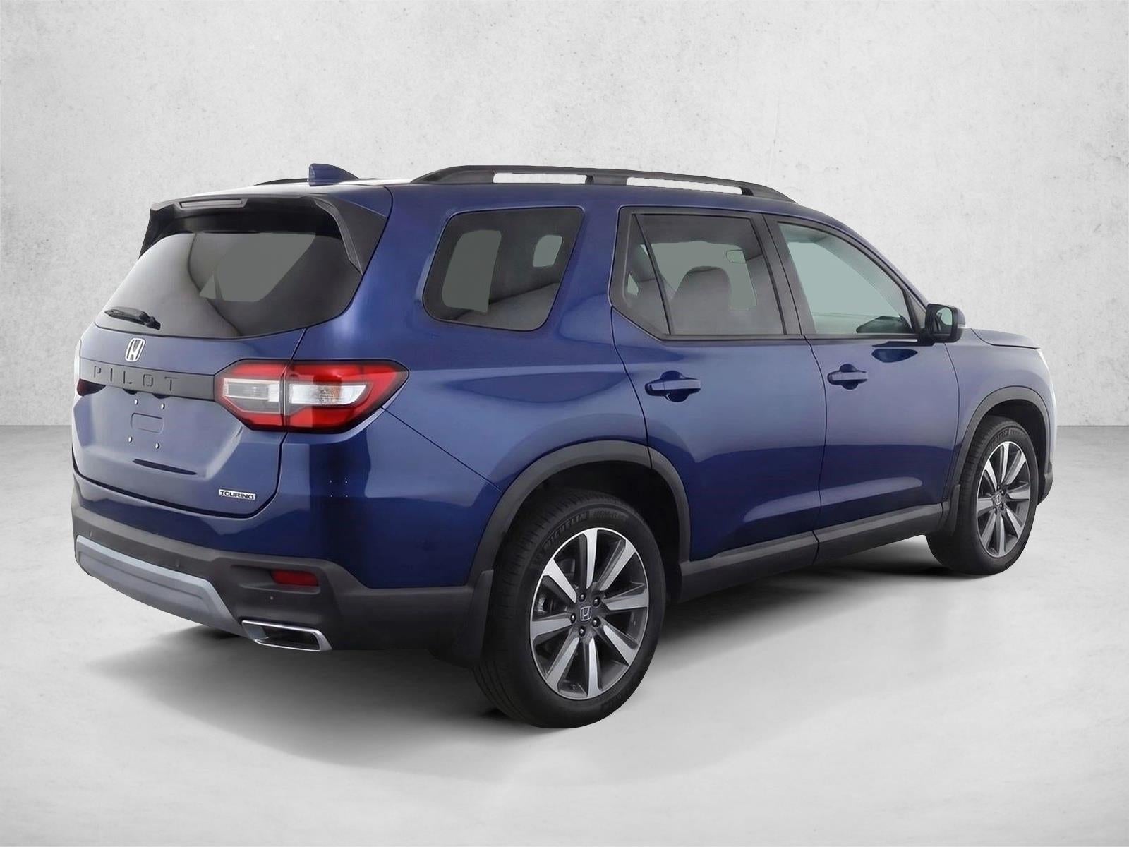 2024 Honda Pilot Touring 2WD