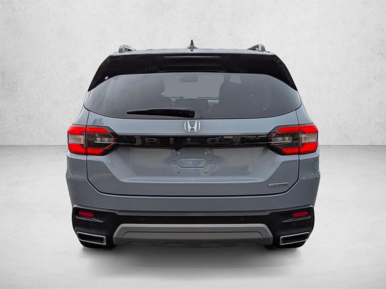 2023 Honda Pilot Touring 2WD