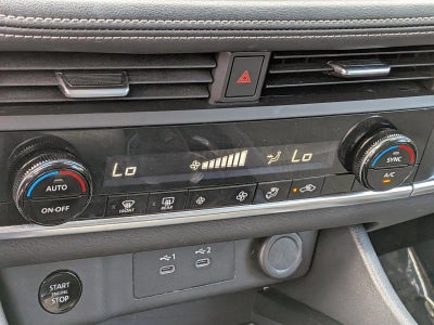 2024 Nissan Rogue FWD SV