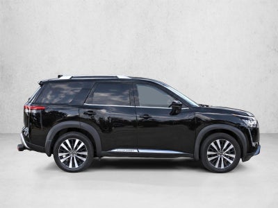 2022 Nissan Pathfinder Platinum 4WD