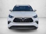 2022 Toyota Highlander XLE FWD (Natl)