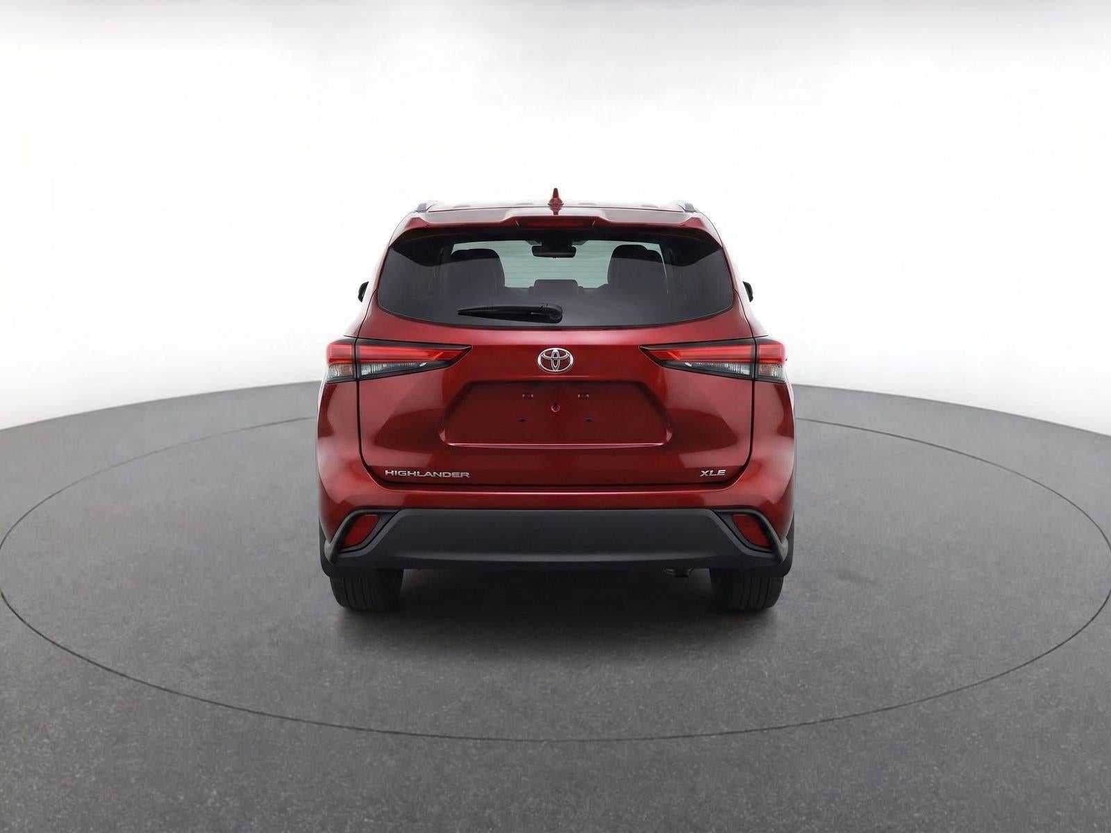 2023 Toyota Highlander XLE FWD (Natl)