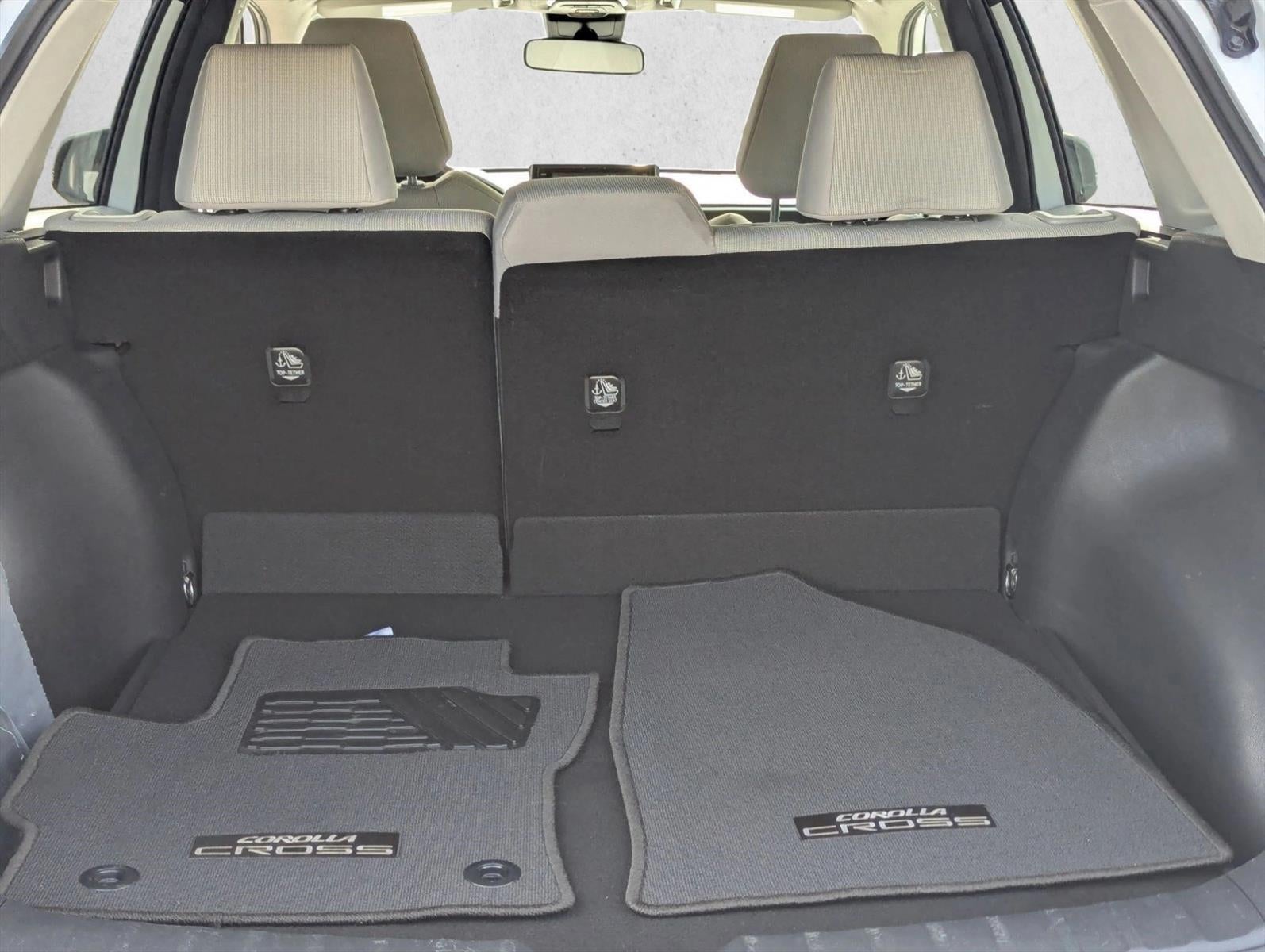 2022 Toyota Corolla Cross LE 4WD (Natl)