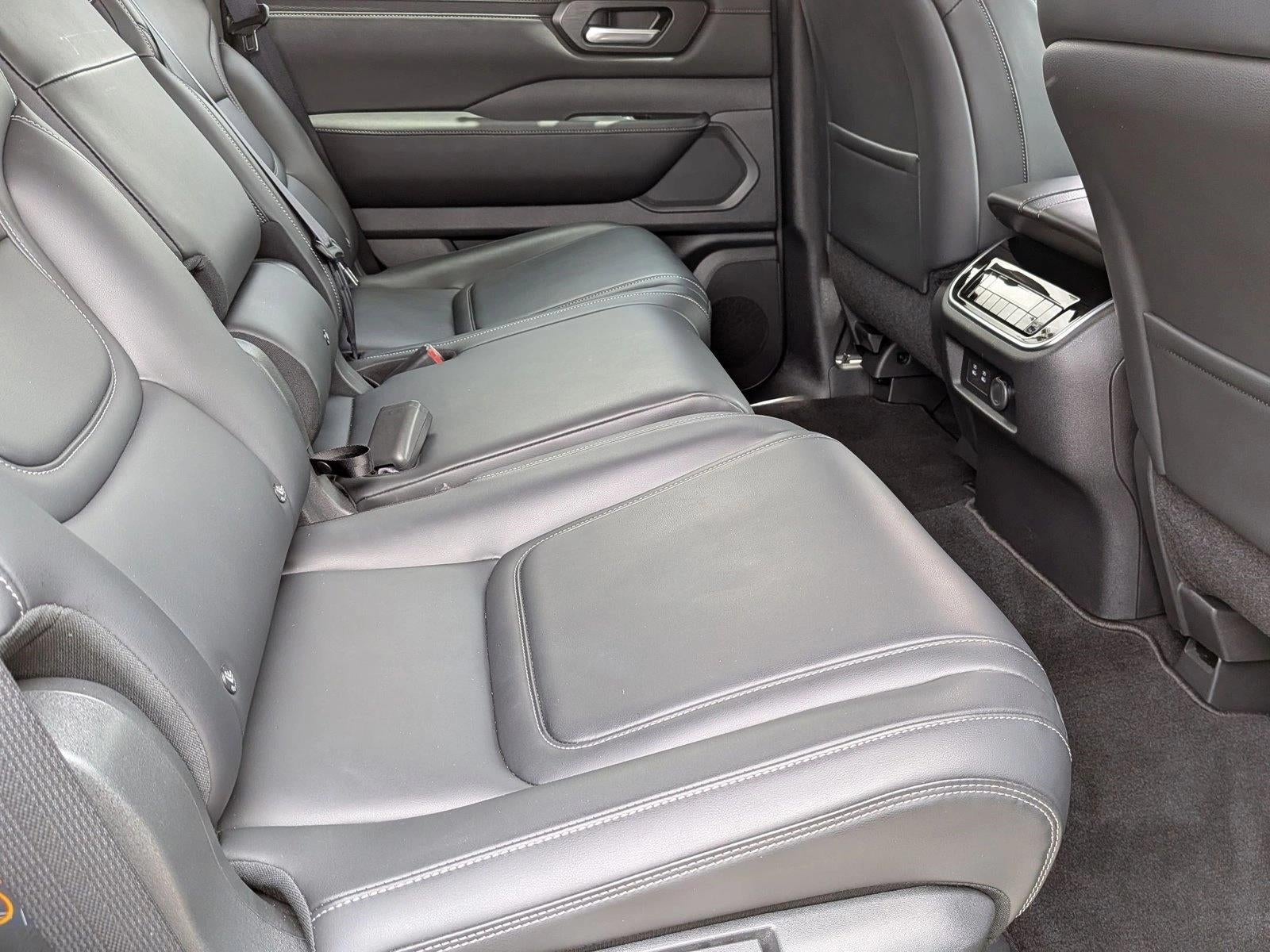 2025 Nissan Armada 4x2 SV