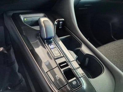 2024 Toyota Crown XLE AWD (Natl)
