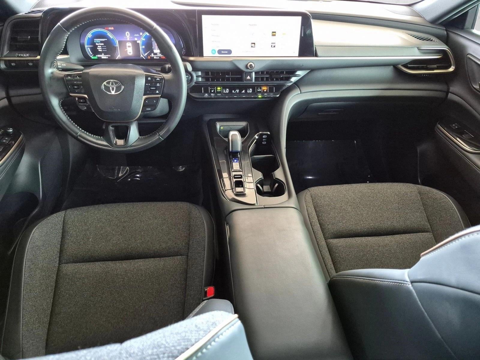 2024 Toyota Crown XLE AWD (Natl)