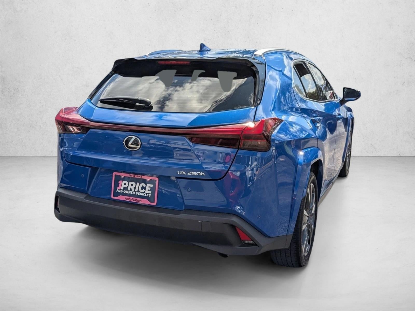 2024 Lexus UX 250h Premium FWD