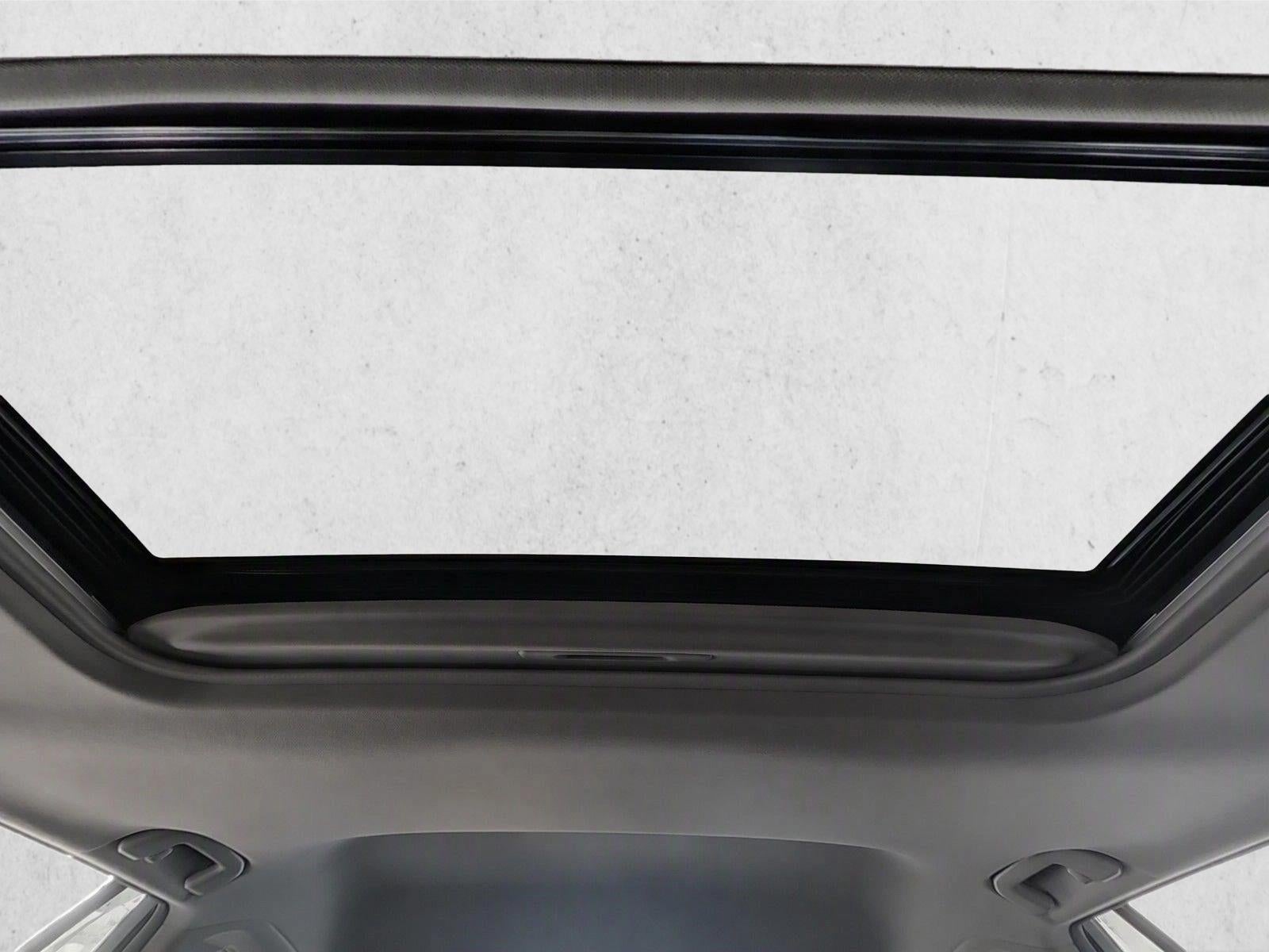 2019 Toyota RAV4 XLE Premium FWD (Natl)