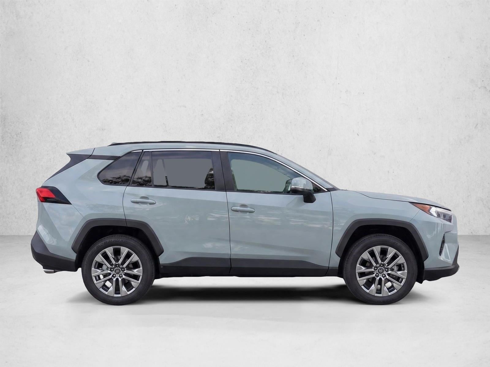2019 Toyota RAV4 XLE Premium FWD (Natl)