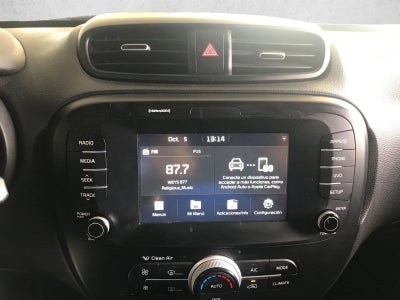 2019 Kia Soul + Auto