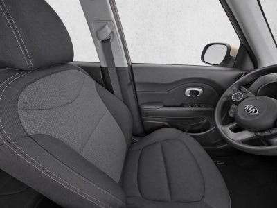 2019 Kia Soul + Auto