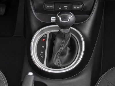 2019 Kia Soul + Auto