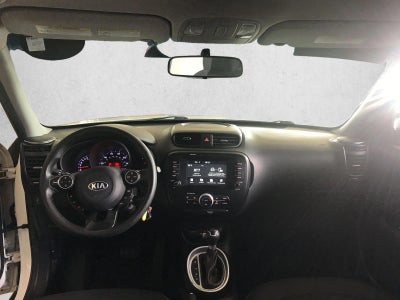 2019 Kia Soul + Auto