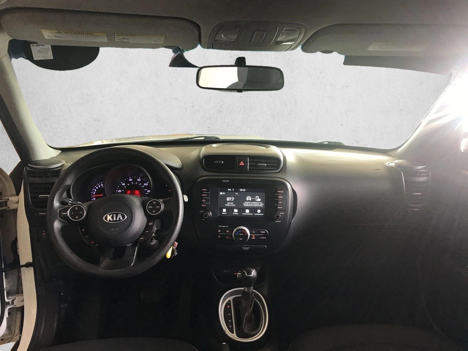 2019 Kia Soul + Auto