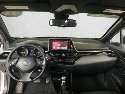 2019 Toyota C-HR XLE FWD (Natl)