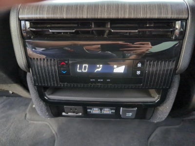 2024 Jeep Wagoneer L Series II 4x2 *Ltd Avail*