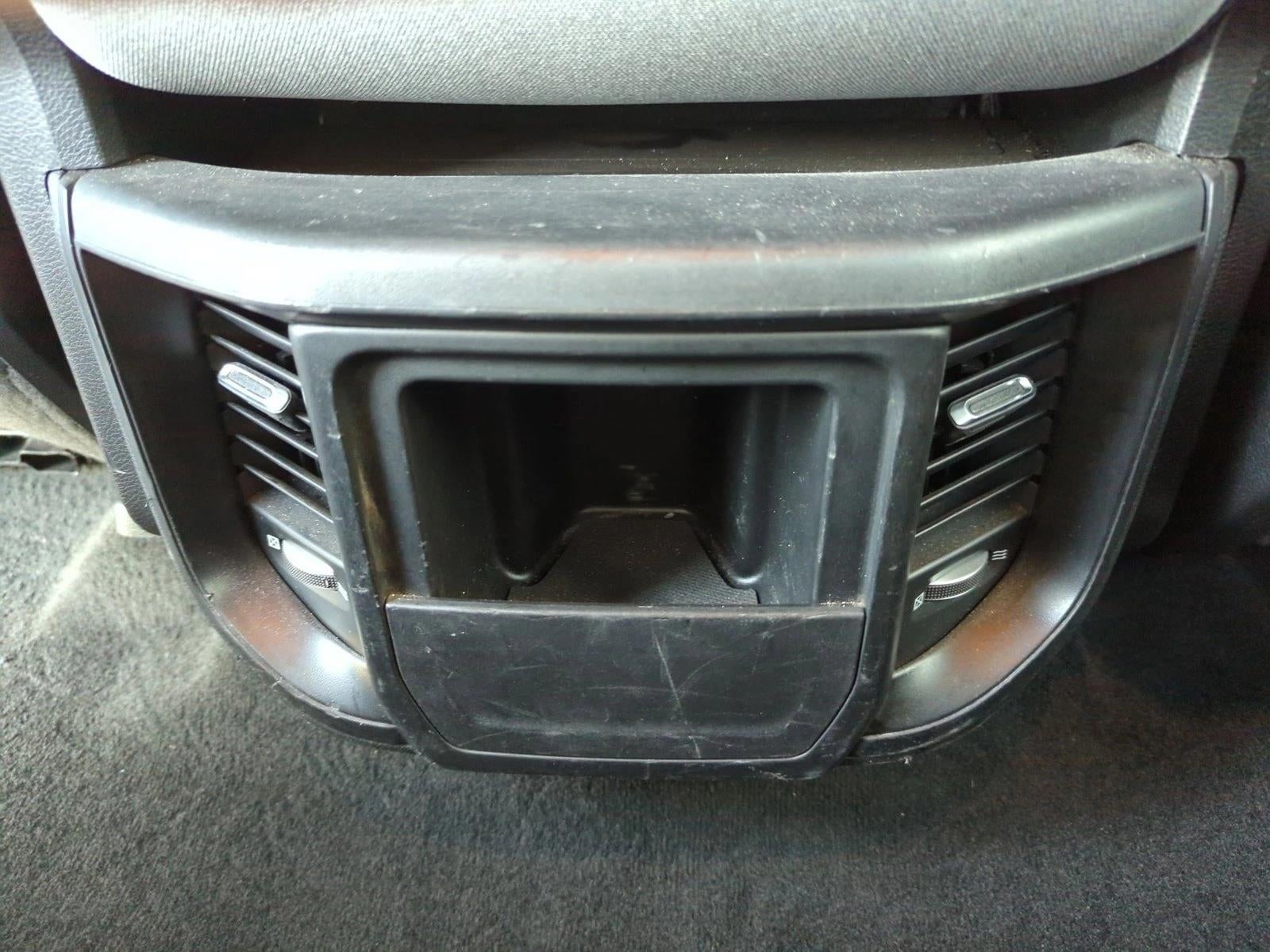 2022 RAM 1500 Big Horn 4x2 Quad Cab 6'4" Box