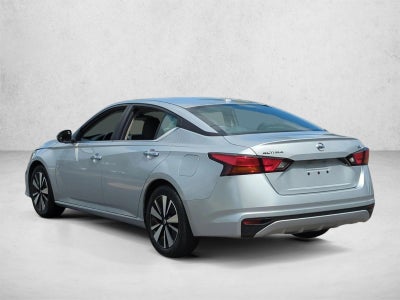 2022 Nissan Altima 2.5 SV Sedan