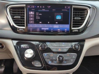 2023 Chrysler Pacifica Touring L FWD