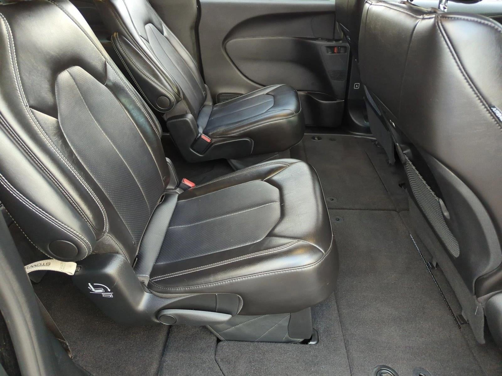 2025 Chrysler Pacifica Select FWD
