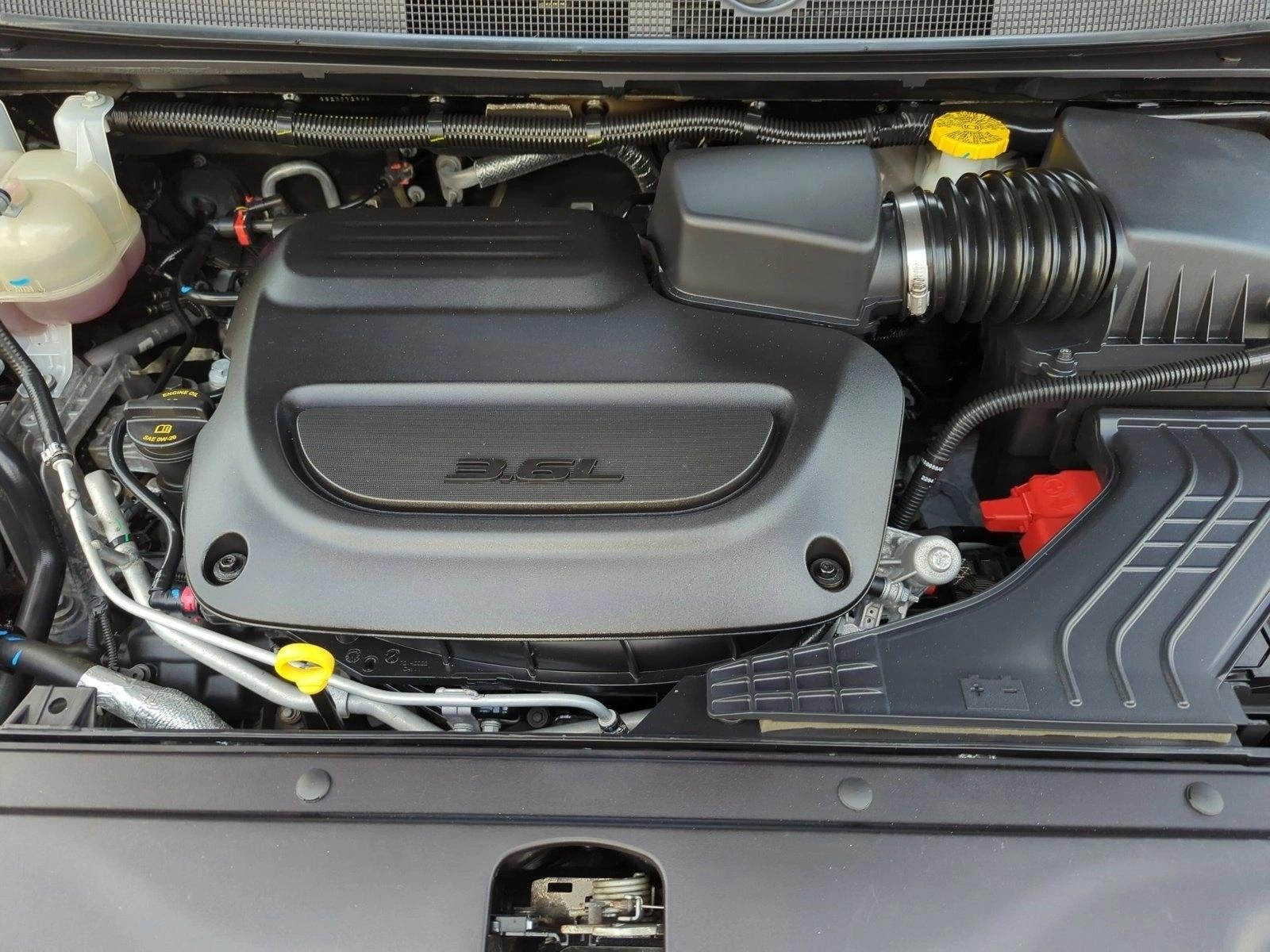 2025 Chrysler Pacifica Select FWD