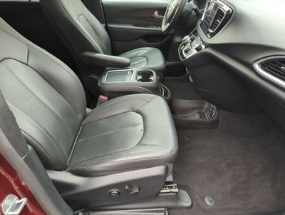 2020 Chrysler Pacifica Touring L Plus 35th Anniversary FWD *Ltd Avail*
