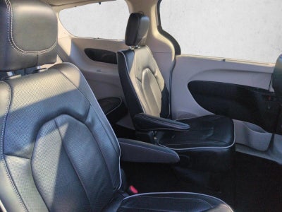 2024 Chrysler Pacifica Limited FWD