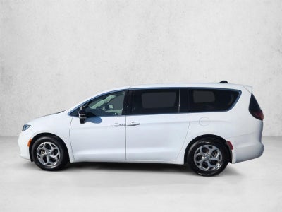 2024 Chrysler Pacifica Limited FWD