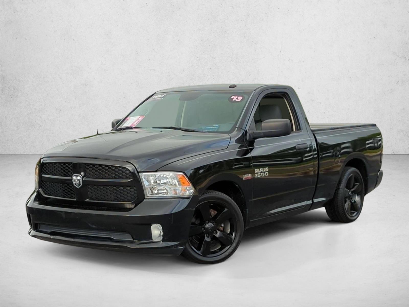 2013 RAM 1500 2WD Regular Cab 6.4 Ft Box Express