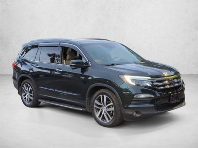 2016 Honda Pilot AWD Touring with DVD Rear Entertainment System and Navigation