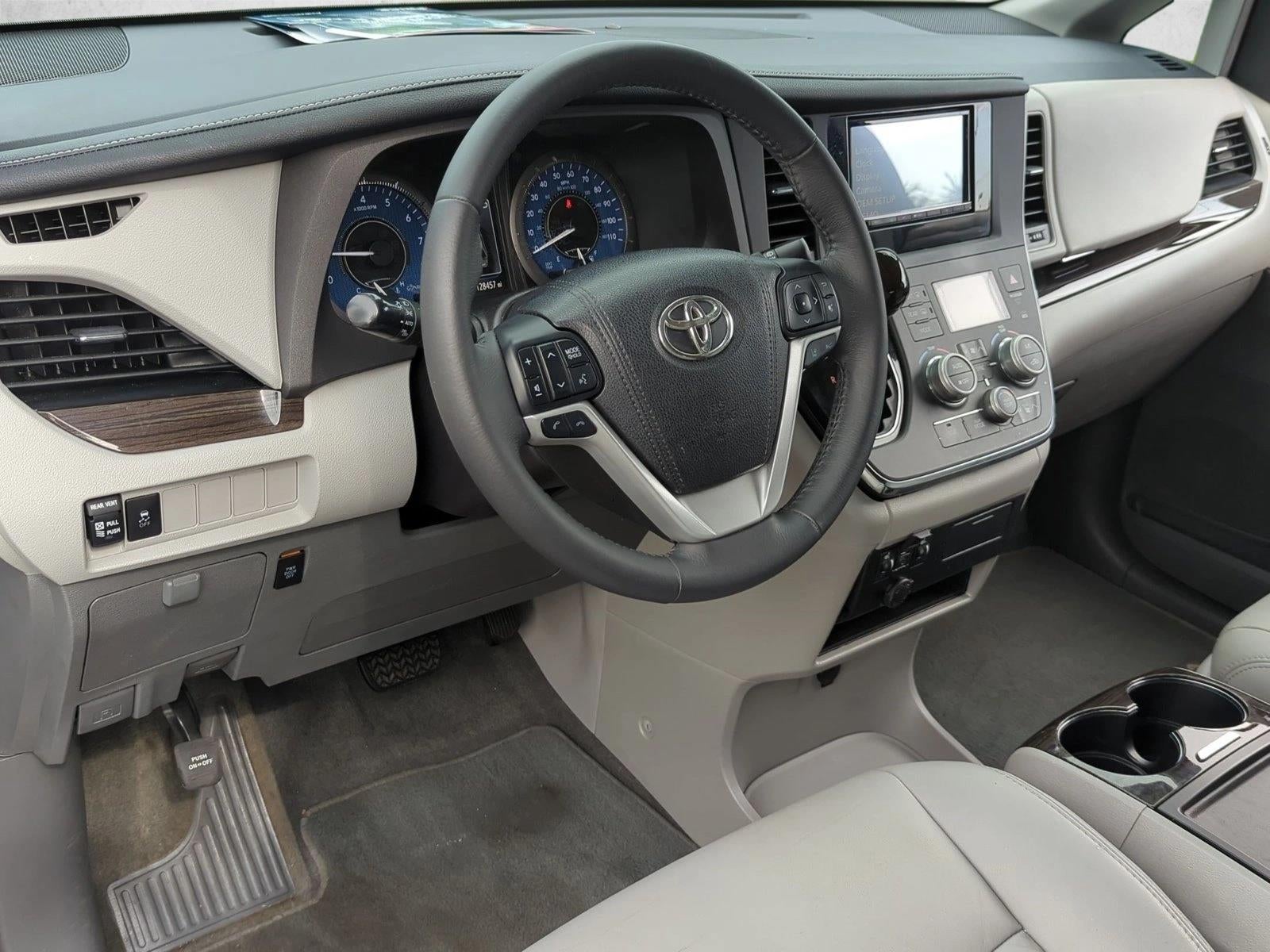 2018 Toyota Sienna XLE AWD 7-Passenger (Natl)