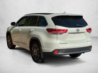 2017 Toyota Highlander SE V6 AWD (Natl)