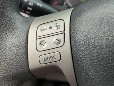 2013 Toyota Corolla 4dr Sdn Auto LE (Natl)