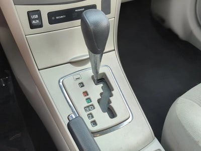 2013 Toyota Corolla 4dr Sdn Auto LE (Natl)