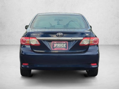 2013 Toyota Corolla 4dr Sdn Auto LE (Natl)