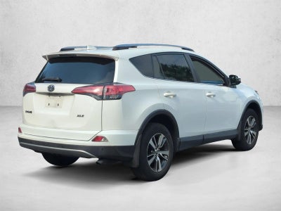2018 Toyota RAV4 XLE FWD (GS)