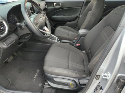 2022 Hyundai VENUE SEL IVT